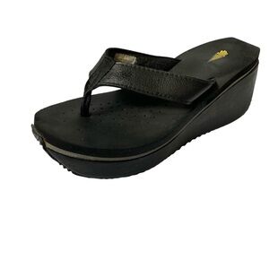 Volatile Platform Wedge Thong Sandals, size 7